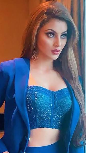 Hot Urvashi Rautela in Blue, indian, model, diva, celebrity, bollywood, indian actress, HD phone wallpaper | Peakpx