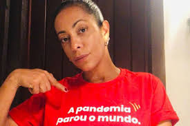 Niterói, rio de janeiro, brazil. Eita Samantha Schmutz Expoe Ataques Que Recebe Por E Mail