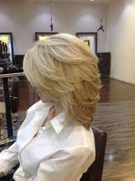 Medium Length Layered Haircuts Back View Google Search Strizhki Sloyami Dlya Volos Srednej Dliny Strizhka Strizhka Kaskad