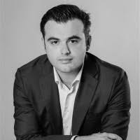 2200+ profils pour “Sicard”