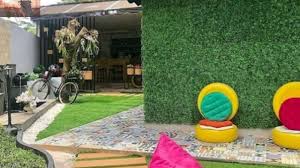 Film rumput tetangga (2019) yang sudah kami sediakan di bawah ini. Percantik Tampilan 7 Bagian Rumah Dengan Rumput Sintetis Balkon Hingga Dek Rumah Halaman All Tribunpontianak Wiki