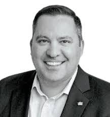 Robert Muti's Instagram, Twitter & Facebook