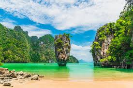 Just around the corner from pantai cenang, the beach here is just as beautiful as cenang, but given there are not as many accommodation options here, it is far. Luxury Charter Itinerary Phuket To Langkawi 10 Days C N