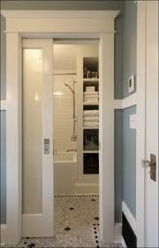 Porte Escamotable Vitree Garde Manger Et Toilettes Relooking De Petite Salle De Bain Idee Salle De Bain Relooking Salle De Bain