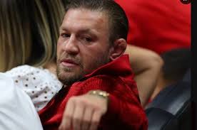 Sudah Tak Mampu Lindungi Diri? Conor McGregor Disarankan Tak Terlibat Duel  Apapun