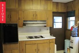 Hitta stockbilder i hd på kitchen cabinets metal handles builtin electric och miljontals andra royaltyfria stockbilder, illustrationer och vektorer i shutterstocks samling. Before After A Gleaming 1950s General Electric Wonder Kitchen Apartment Therapy