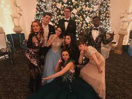 It is the fifth installment of a cinderella story film series. Isabella Gomez On Twitter A Cinderella Story Christmas Wish Is On Netflix Now Warning It S Been 7 Months Since We Filmed This And I Still Have Toys Toys Toys Stuck In