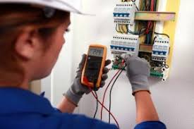 Ortalama bir apartman için çatıda elektrik panel kurulumu 90 bin tl. Internet Arizasi Tamiri 444 28 46 Zeki Teknik