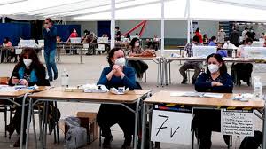 Si fuiste designado como vocal de mesa receptora de sufragios por las juntas electorales, debes saber que tu rol es fundamental. Elecciones De Gobernadores 2021 Cual Es El Plazo Para Solicitar La Exclusion De Mi Cargo De Vocal De Mesa As Chile