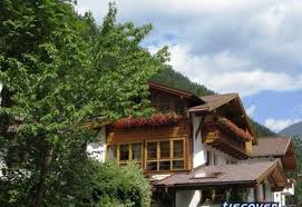 Az alpok hegyeitől ölelt festői flattach településen a haus alpenblick mölltal panzió remek kiindulópont egy élményekben gazdag. Haus Alpenblick In Kaunertal Tiroler Oberland Bei Hrs Holidays Gunstig Buchen