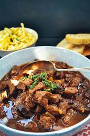 Omas Rindergulasch Gulasch Rezept Klassisch Kochen Aus Liebe