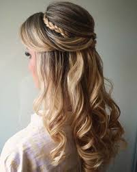 60 Stunning Prom Hairstyles Pageant Planet Find The Best Hairstyles For Thick Or Thin Hair Prom Hairstyles For Long Hair Wedding Hair Down Short Hair Styles
