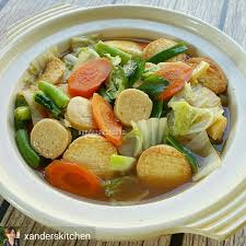 Salah satu menu restoran chinese ini bisa dihadirkan langsung di meja makan dengan asap mengepul dan rasa yang lezat. Sapo Tahu Mary Memasak