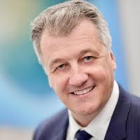 Eric Veith's Instagram, Twitter & Facebook