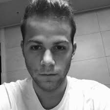 Born 13 december 1996) is a hungarian competitive swimmer who specializes in butterfly. Kenderesi Tamas Nem Fogdostam A 18 Eves Lanyt Mandiner