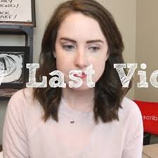 Overly Attached Girlfriend Laina Morris leaves YouTube with candid video  about mental health | Mashable