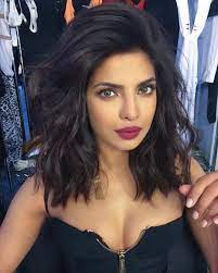 Two In Demand Hairstylists Will Help You Pick The Right Bob For You Medium Hair Styles Midlength Haircuts Short Hair Styles