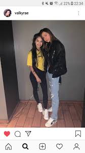A recipient of a game award, she is best known for her livestreams on youtube. Valkyrae And Alexis Ren 100thieves