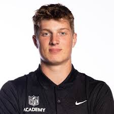 Kris Durham (@KrisDurham16)