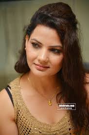 Madhavi Sharma's Instagram, Twitter & Facebook