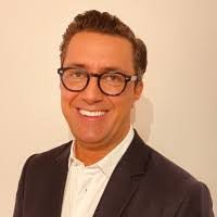 Timothy Pickles's Instagram, Twitter & Facebook