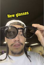 Deciding Whether to Sell or Repair My New Glasses