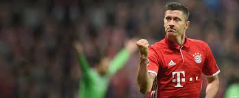 Find out everything about robert lewandowski. Robert Lewandowski United Charity Auktionen Fur Kinder In Not