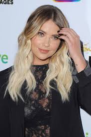An ombre hair color is when your hair gradually blends from one color at the top to another towards the bottom. Ombre Hair Colour Dip Dye Celebrity Hairstyles Glamour Uk