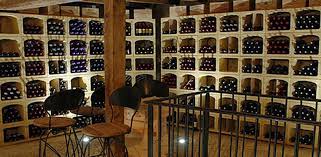 Vous pourrez ainsi jouer au caviste et impressionner vos amis avec votre collection de grands crus. A Adauga TristeÅ£e Leeds Casier Cave A Vin Apitotal Ro