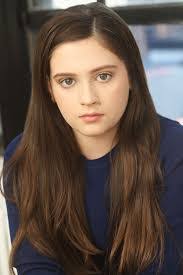 Agnes Keen's Instagram, Twitter & Facebook