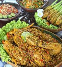 Ayam Betutu Makanan Nutrisi Protein