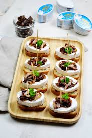 Bruschetta Caprice Confit D Oignon Envie D Apero Confit Oignon Cuisine Vegetarienne Idee Tapas