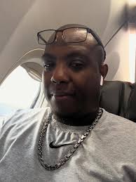 justdoit This is gonna be fun!! Can't wait to share this tour run with you  guys!!! @abrahamalexander with @tromboneshorty bout to get live!! #music  #musician #tour #travel @americanair #letsgo