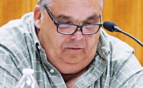 Expelled commissioner cleared to compete in mayor's race