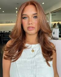 Copper Hair: the fiery trend taking over 2024