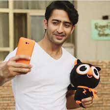 Ayu juga masih follow shaheer sheikh ©instagram/ayutingting92. Shaheer Sheikh S Instagram Reveals He Is Selfie Obsessed Justshowbiz
