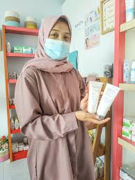 Persyaratan melamar kerja ke indogrosir : Alamat Lengkap Skincare Kosmetik Lengkap Di Toko Cantik Pagotan Madiun Annisadaily Com