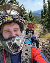 Nicholas Kasinger (@nicholaskasinger) • Instagram photos and videos