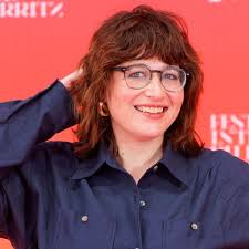 Happiest Season': Clea DuVall Talks Ending, Abby and Harper