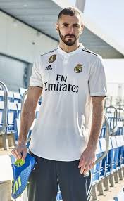 Camisas De Futebol Mais Bonitas De 2018 Top 8 Camisas De Times Europeus Mais Bonitas De 2018 2019 Camisa Camisas De Futebol Camisas De Times