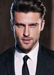 História Is it love? Ryan Carter