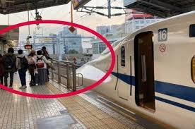 Bawa kucing naik kereta api. Bikin Malu Satu Indonesia Viral Turis Ri Membuat Kereta Shinkansen Jepang Telat 10 Menit Karena Lakukan Hal Yang Membuat Sang Masinis Emosi Kbri Tokyo Langsung Beri Peringatan Keras Semua Halaman Suar