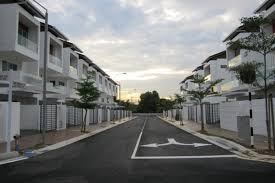 Bayu melati sdn bhd (100%), pembinaan kery sdn bhd (100%), melati ehsan melati ehsan holdings berhad, an investment holding company it is also engaged in the trade of construction materials and rental of machineries, as well as property development activities. Melati Ehsan Holdings Berhad Propsocial