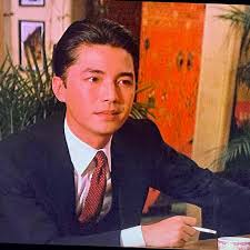 真心覺得尊龍做大佬係有型嘅-Year of the Dragon 1985