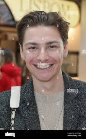 Max Hamburger's Instagram, Twitter & Facebook