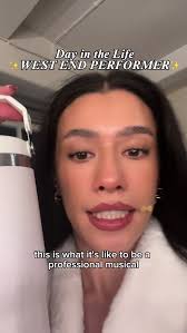 YOUNG NORMA DAY! #vlog #dayinthelife #dayinmylife #london #sunsetboulevard  #normadesmond #westend #actor #performer #dance