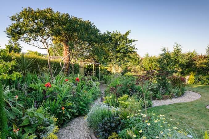 curved path for a private garden