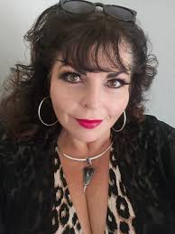 Club Tiki Boutique Happy Saturday!!!