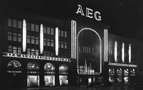 Besuchen sie die webseite vcard. Haus Der Technik Im Rahmen Der Veranstaltung Berlin Im Licht Installierte Die Aeg Neon Leuchtbuchstaben Auf Dem Dach D Berlin Berlin Stadt Historische Fotos