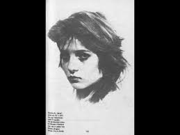 (amburgo, 20 maggio 1962), è una scrittrice e musicista tedesca, autrice con i giornalisti kai hermann e horst rieck del libro wir kinder vom bahnhof zoo (tradotto in italiano con il titolo noi, i ragazzi dello zoo di berlino), pubblicato per la prima volta come allegato alla rivista tedesca stern. Babette Doge Babsi Reportage 1977 Wir Kinder Vom Bahnhof Zoo Youtube
